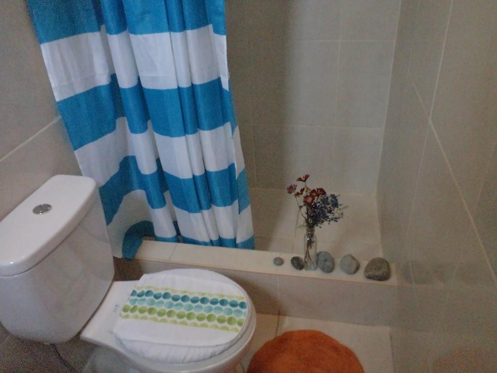 La Casa De Karla Albergue Lima Habitación foto