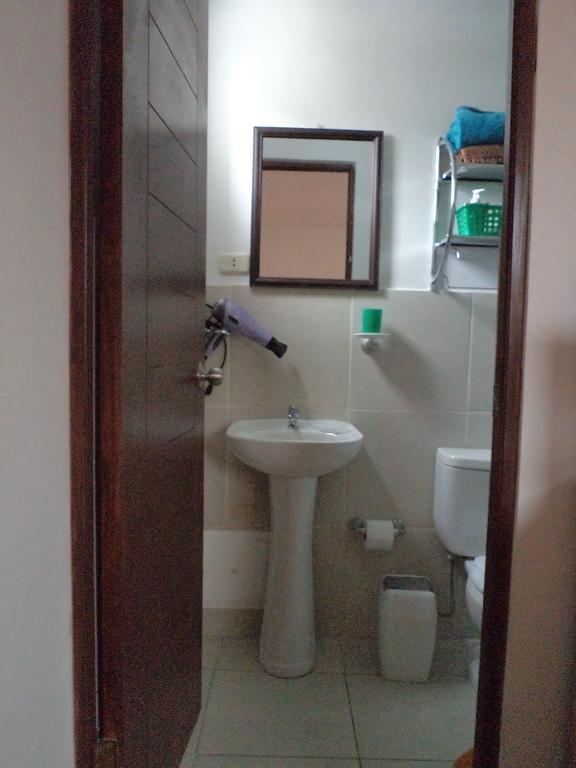 La Casa De Karla Albergue Lima Habitación foto